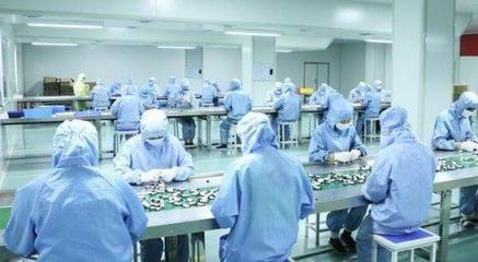 上海祛斑霜代加工廠 專業(yè)化妝品生產(chǎn)與制造的綜合指南