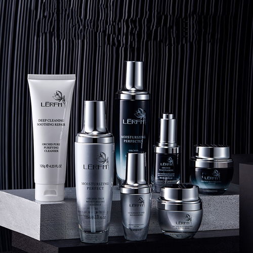 化妝品空瓶與生產(chǎn)制造 120ml化妝品空瓶廠家的角色與產(chǎn)業(yè)協(xié)同